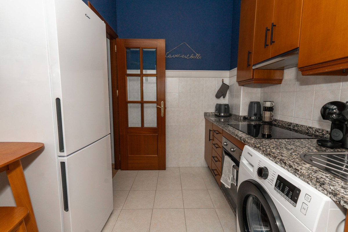 4 Bed Apartment for sale in Marbella Costa Del Sol, Málaga, Spain