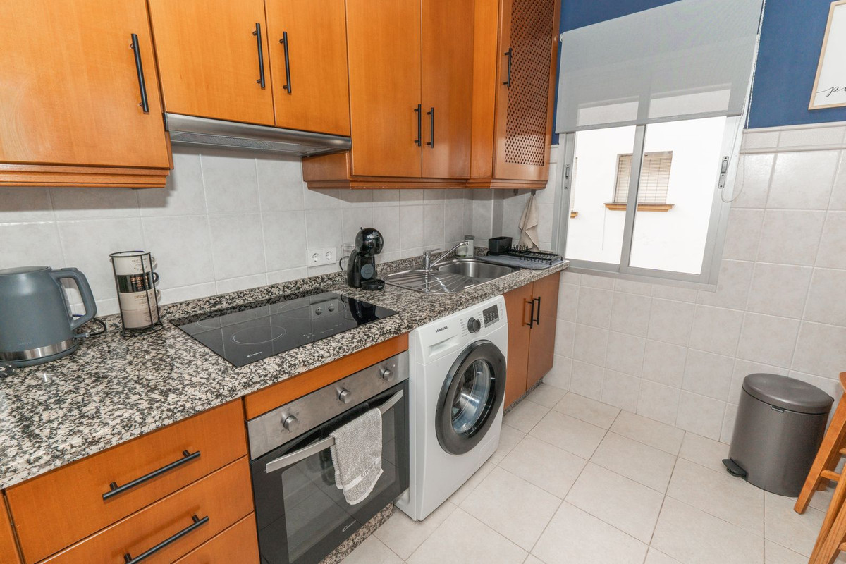 4 Bed Apartment for sale in Marbella Costa Del Sol, Málaga, Spain