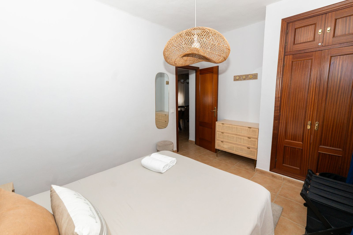 4 Bed Apartment for sale in Marbella Costa Del Sol, Málaga, Spain