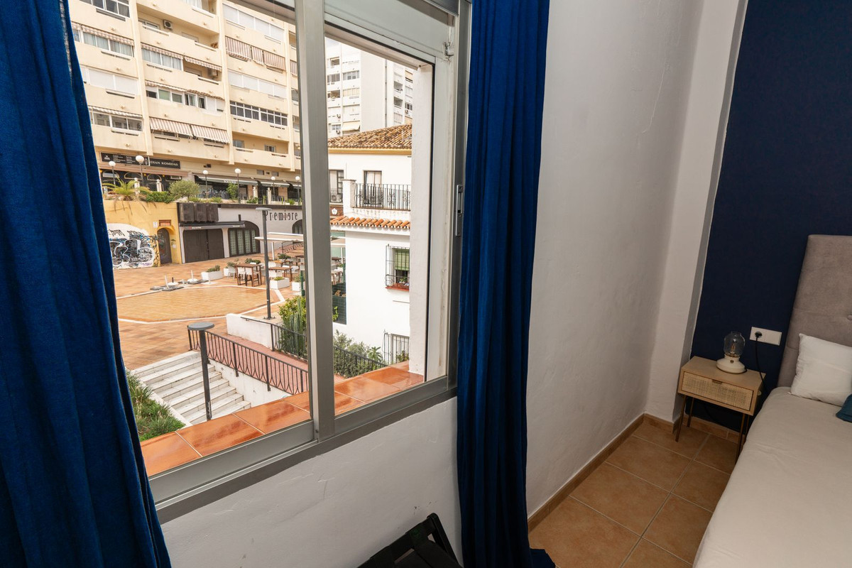 4 Bed Apartment for sale in Marbella Costa Del Sol, Málaga, Spain