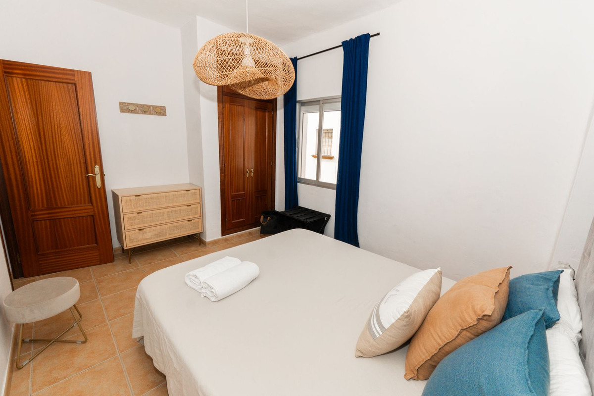 4 Bed Apartment for sale in Marbella Costa Del Sol, Málaga, Spain