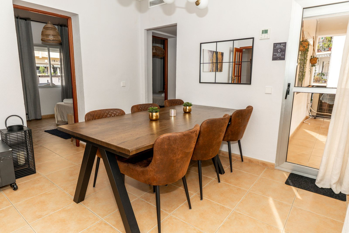 4 Bed Apartment for sale in Marbella Costa Del Sol, Málaga, Spain