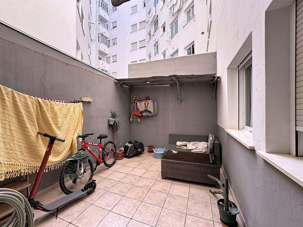 2 Bed Apartment for sale in San Pedro De Alcántara Costa Del Sol, Málaga, Spain