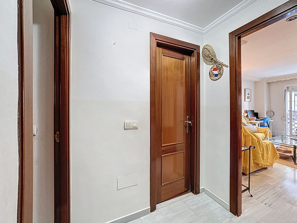 2 Bed Apartment for sale in San Pedro De Alcántara Costa Del Sol, Málaga, Spain