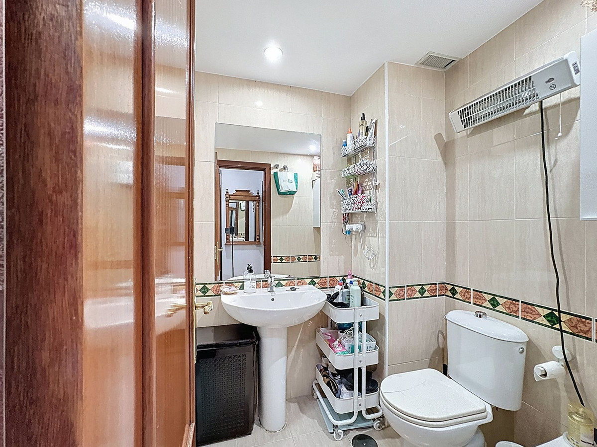 2 Bed Apartment for sale in San Pedro De Alcántara Costa Del Sol, Málaga, Spain