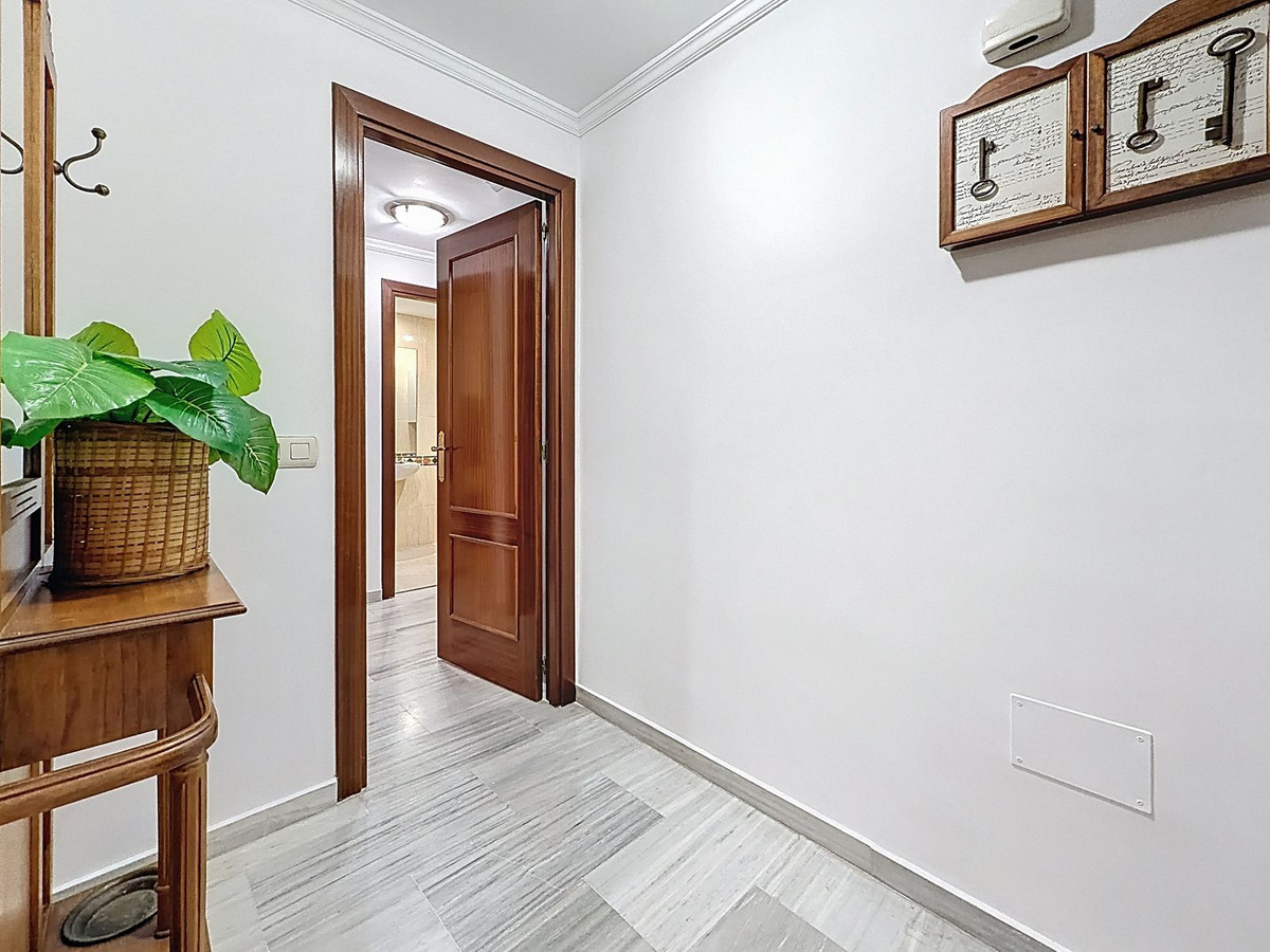 2 Bed Apartment for sale in San Pedro De Alcántara Costa Del Sol, Málaga, Spain