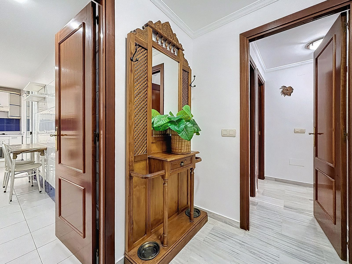 2 Bed Apartment for sale in San Pedro De Alcántara Costa Del Sol, Málaga, Spain