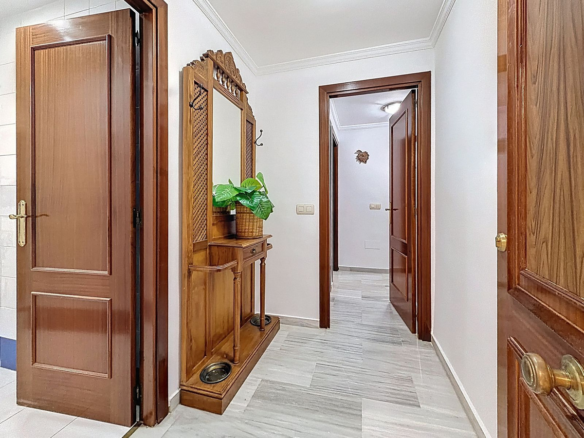 2 Bed Apartment for sale in San Pedro De Alcántara Costa Del Sol, Málaga, Spain