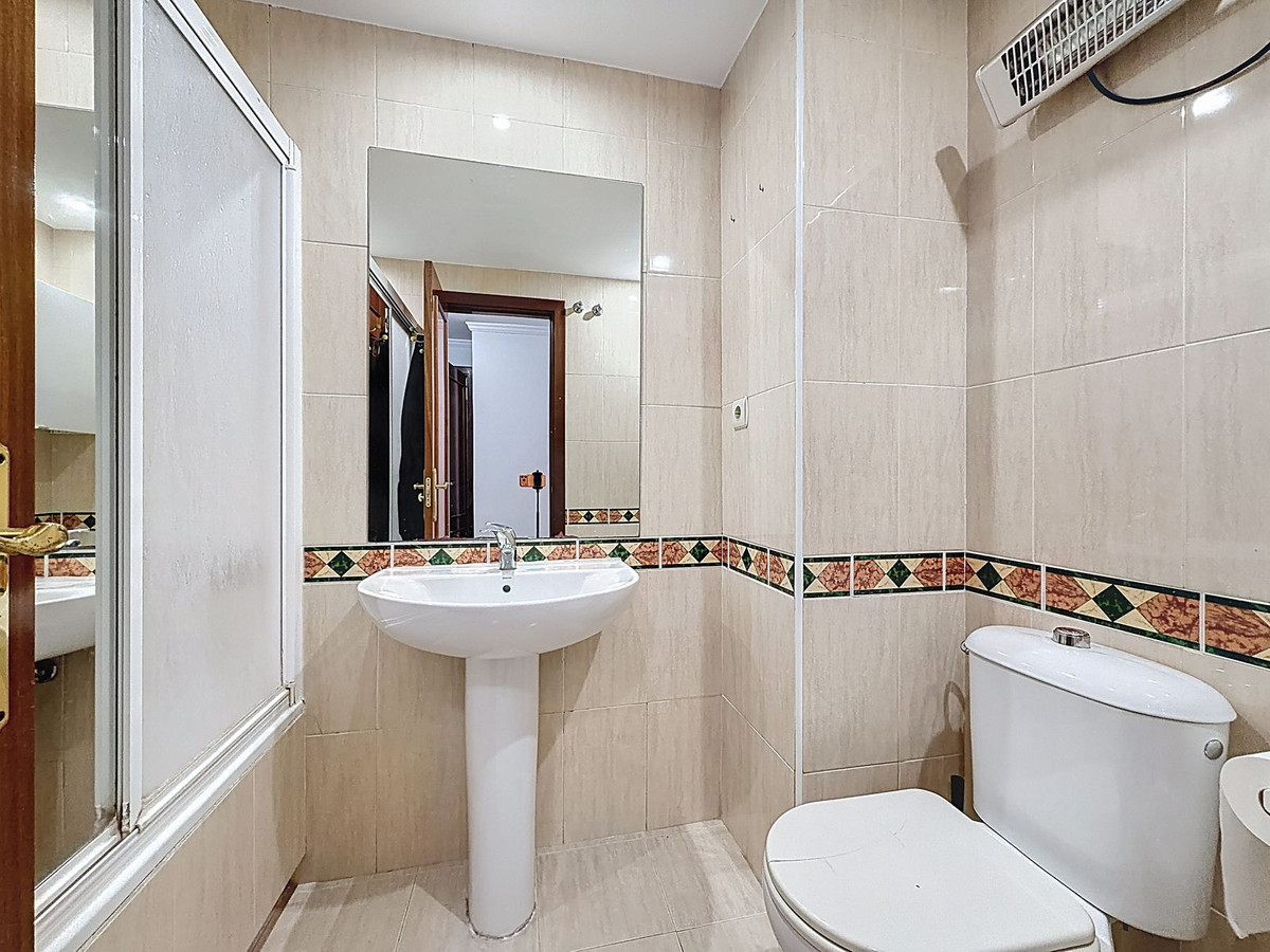 2 Bed Apartment for sale in San Pedro De Alcántara Costa Del Sol, Málaga, Spain
