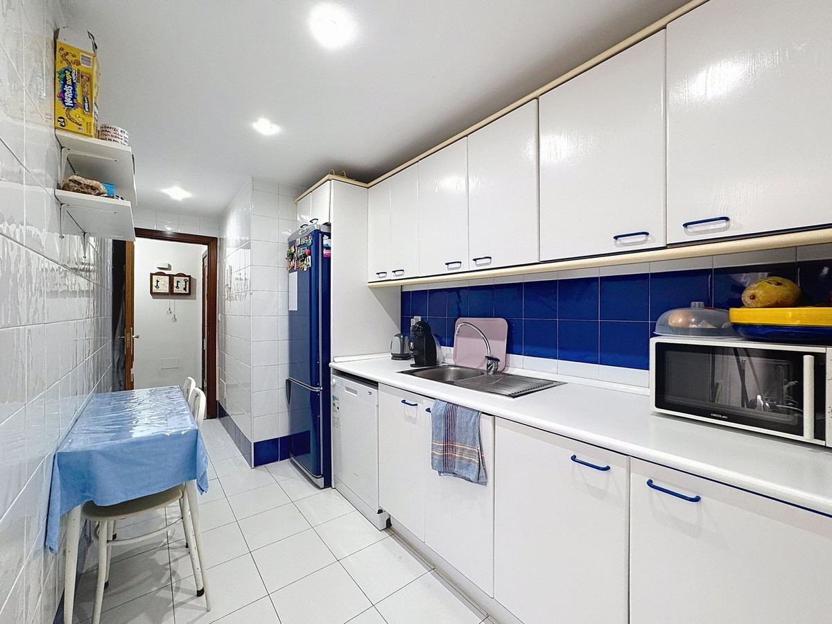 2 Bed Apartment for sale in San Pedro De Alcántara Costa Del Sol, Málaga, Spain