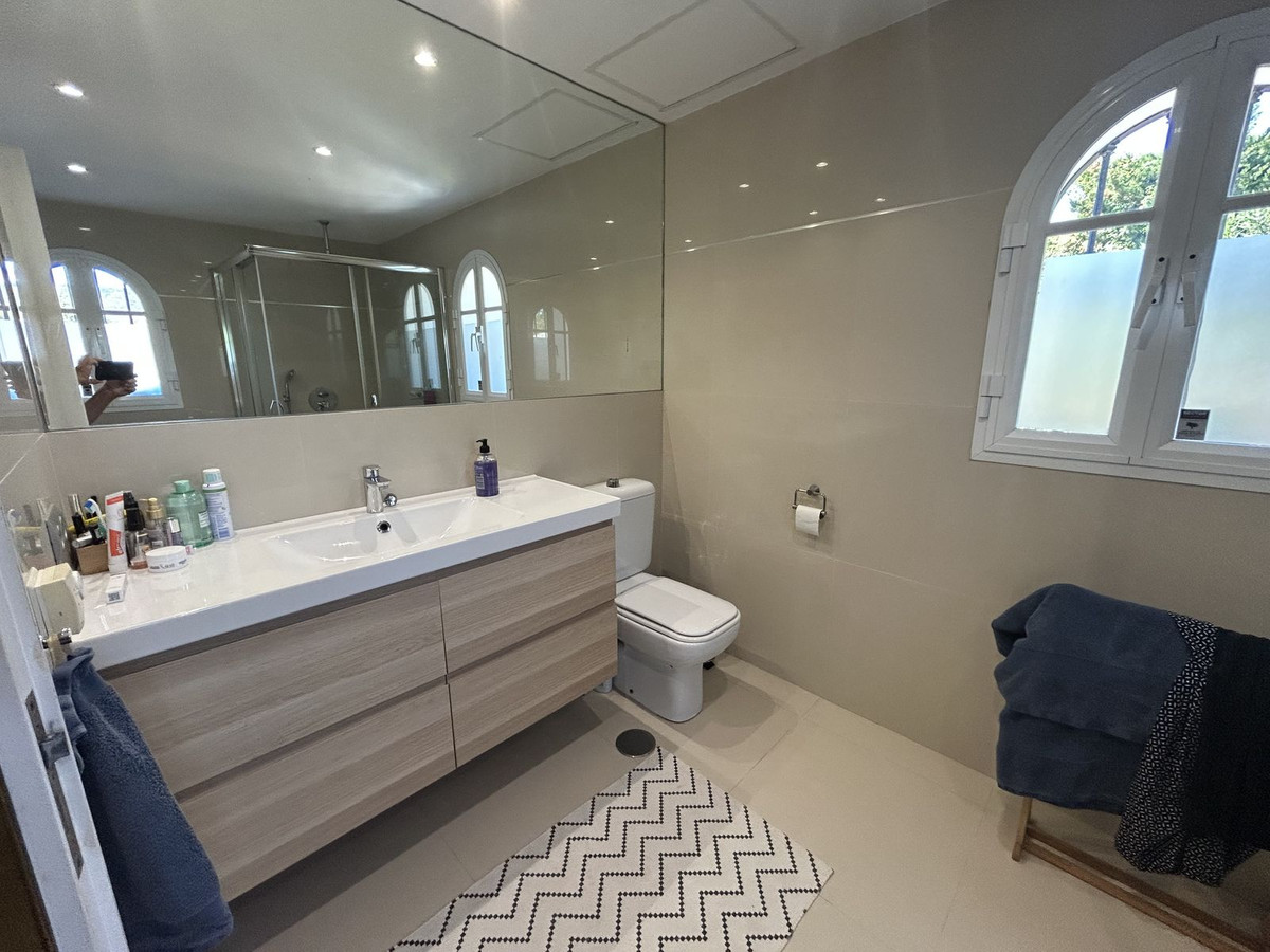 5 Bed Townhouse for sale in Elviria Costa Del Sol, Málaga, Spain
