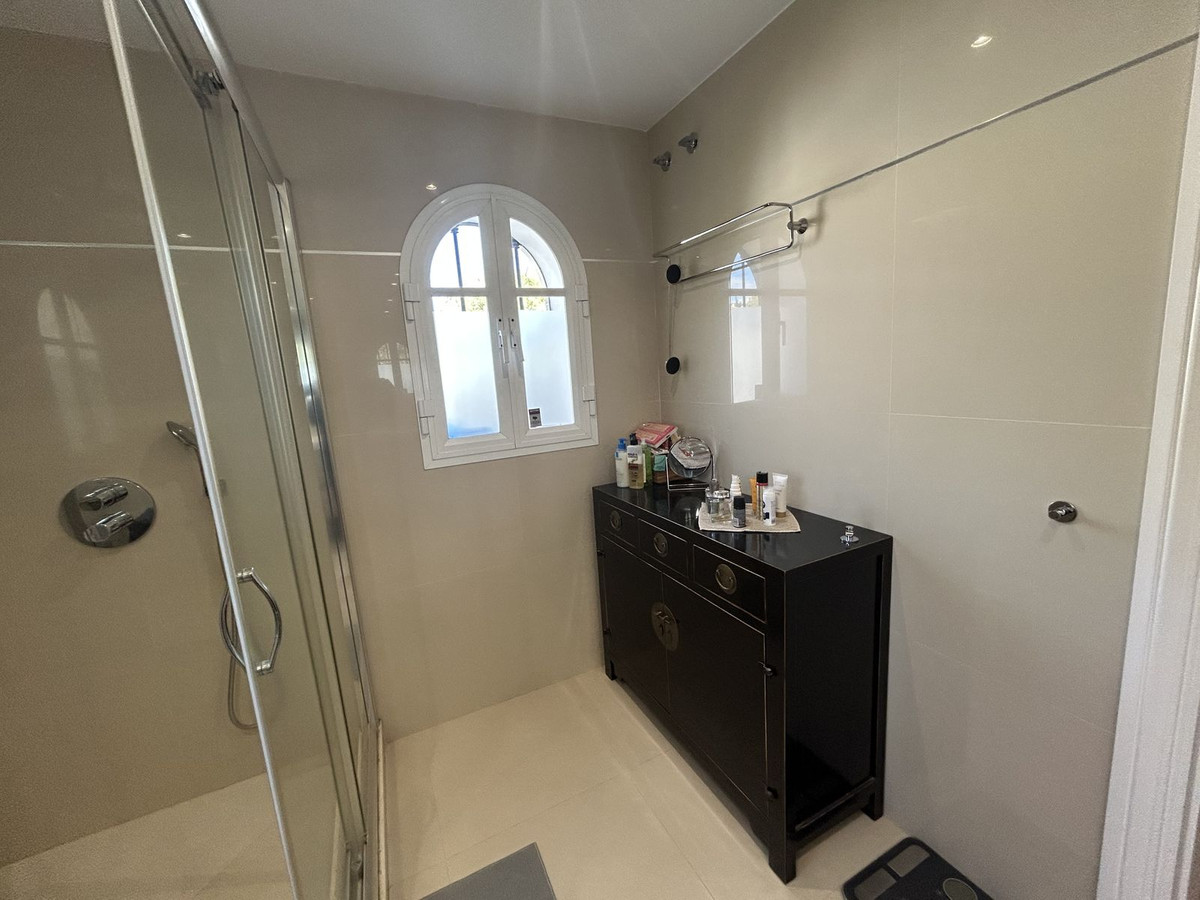 5 Bed Townhouse for sale in Elviria Costa Del Sol, Málaga, Spain