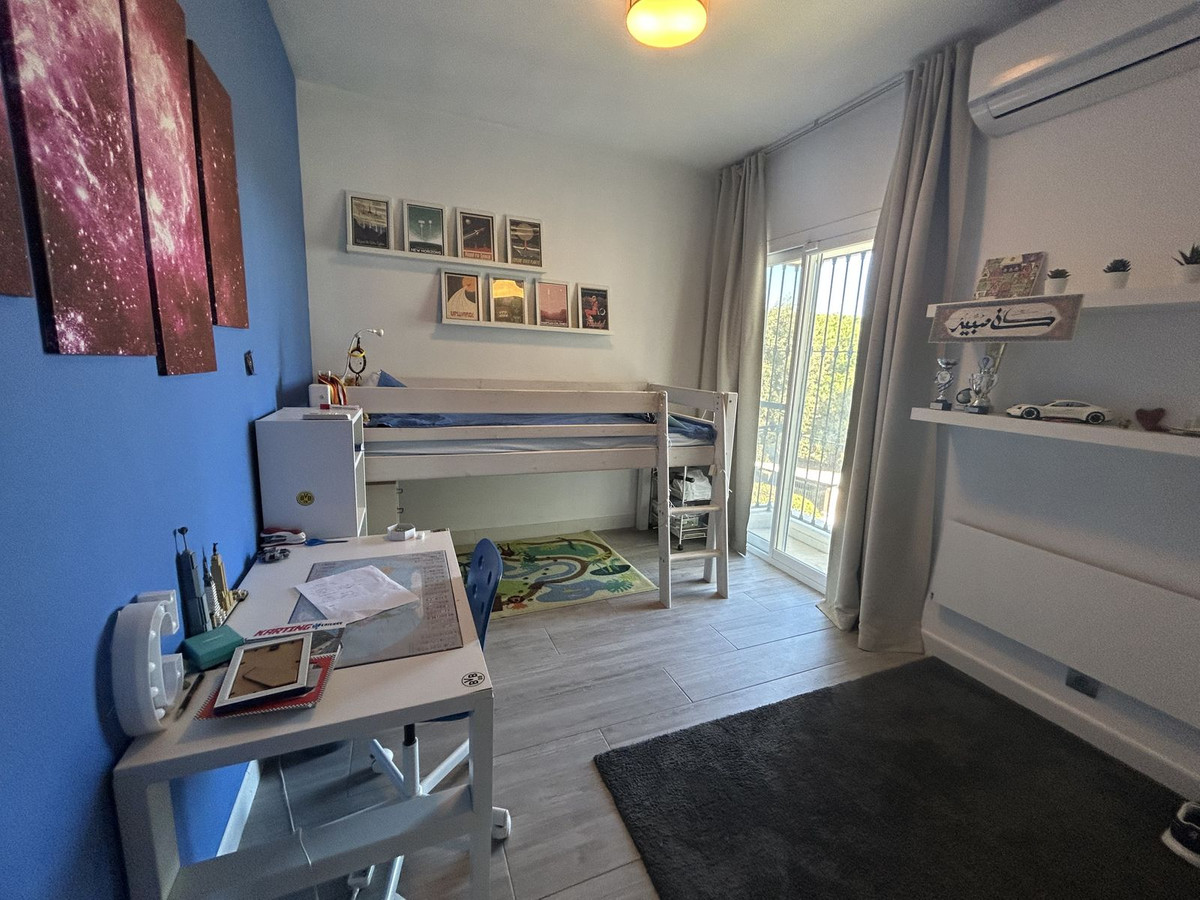 5 Bed Townhouse for sale in Elviria Costa Del Sol, Málaga, Spain