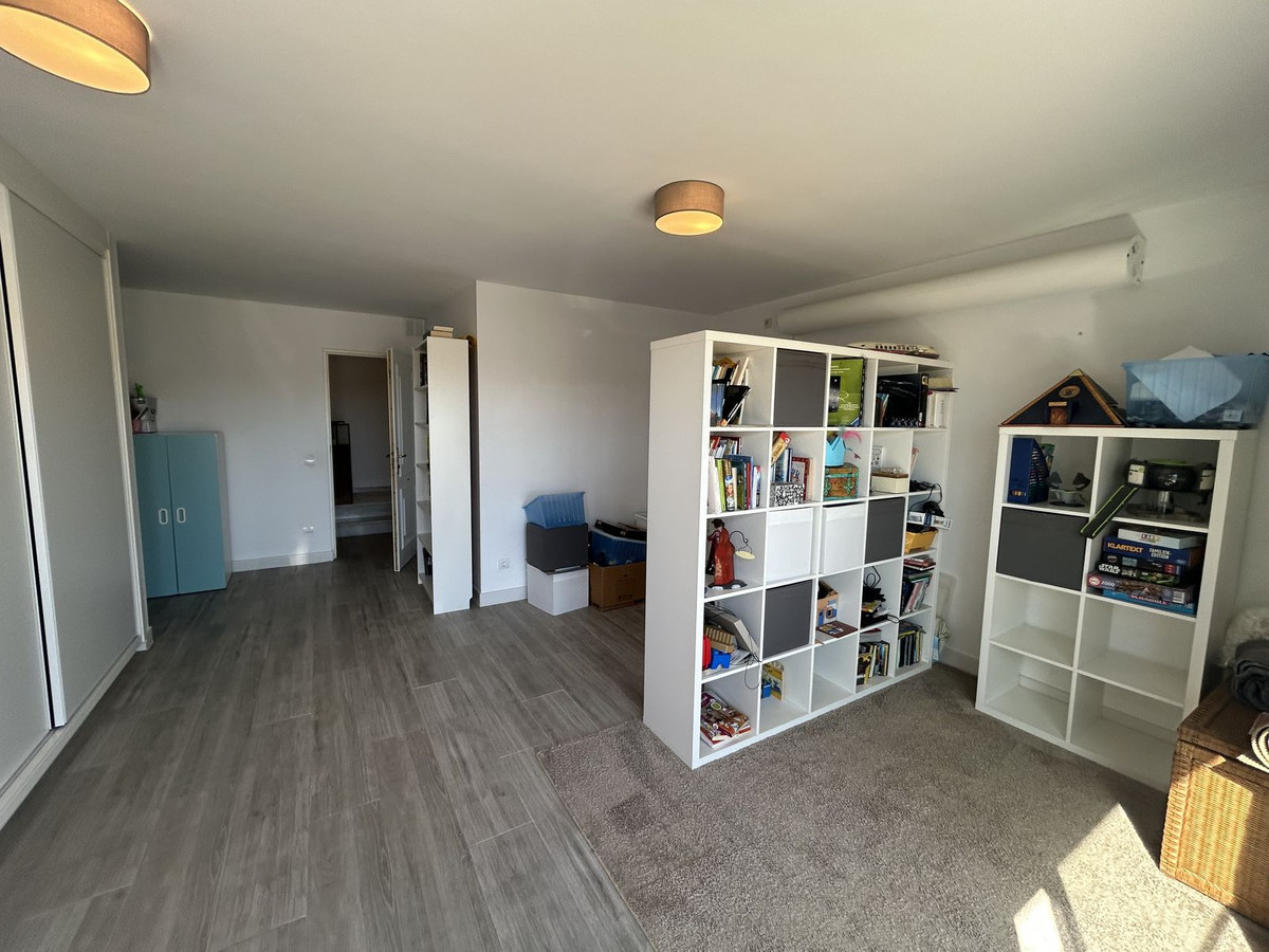 5 Bed Townhouse for sale in Elviria Costa Del Sol, Málaga, Spain