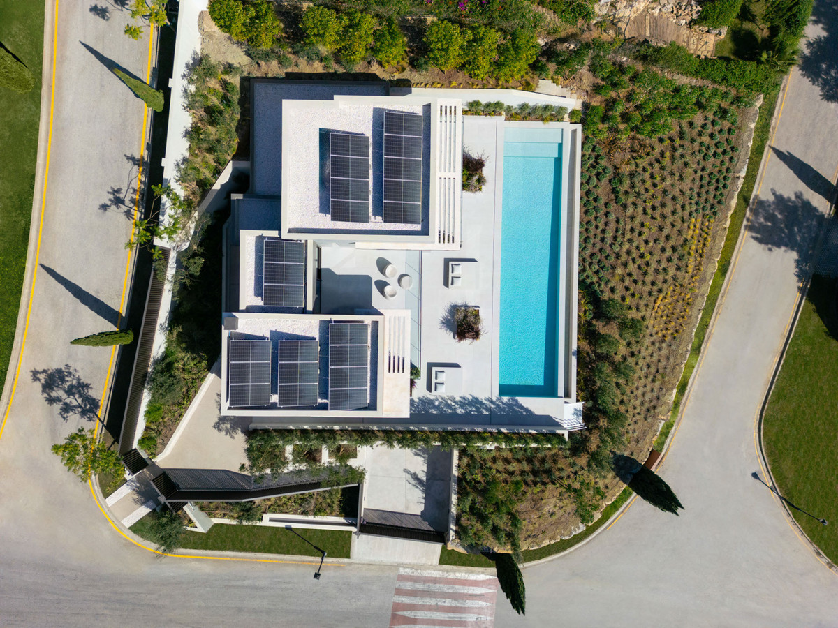Se vende Villa - Chalet de 5 dormitorios en Costa Del Sol, Málaga, España