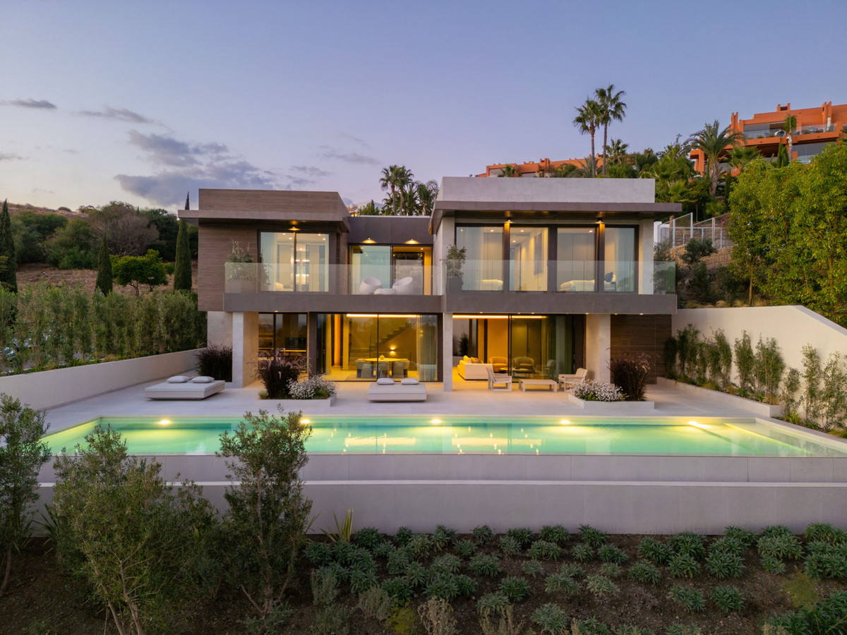 Se vende Villa - Chalet de 5 dormitorios en Costa Del Sol, Málaga, España