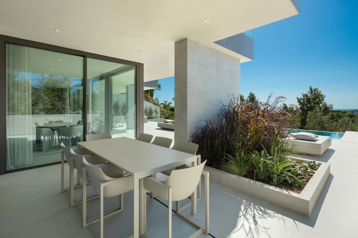 Se vende Villa - Chalet de 5 dormitorios en Costa Del Sol, Málaga, España