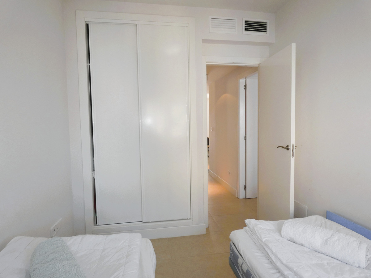Se vende Apartamento Planta Media de 4 dormitorios en Costa Blanca, Alicante, España