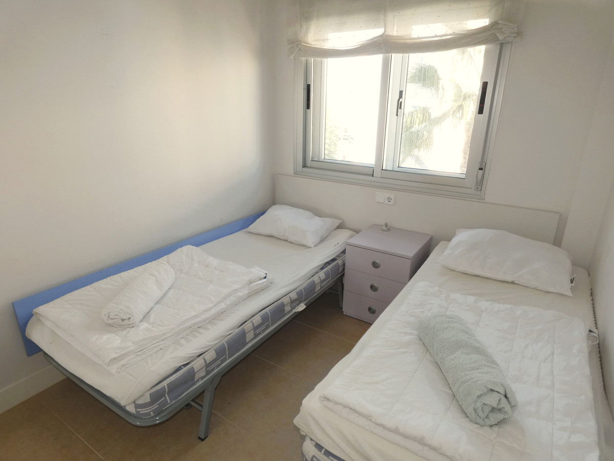 Se vende Apartamento Planta Media de 4 dormitorios en Costa Blanca, Alicante, España