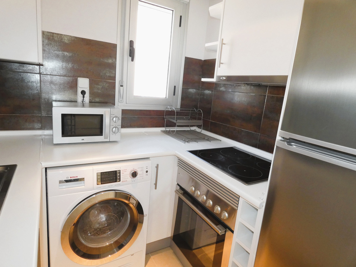 Se vende Apartamento Planta Media de 4 dormitorios en Costa Blanca, Alicante, España