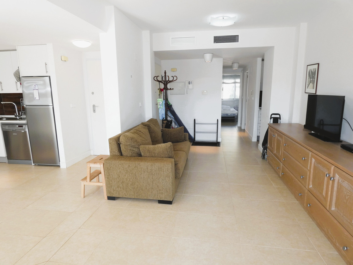 Se vende Apartamento Planta Media de 4 dormitorios en Costa Blanca, Alicante, España