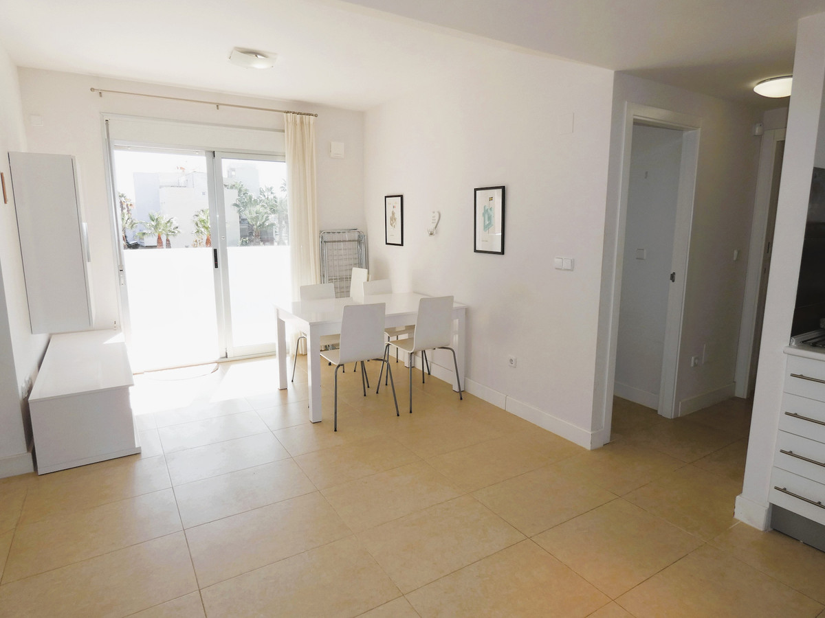 Se vende Apartamento Planta Media de 4 dormitorios en Costa Blanca, Alicante, España