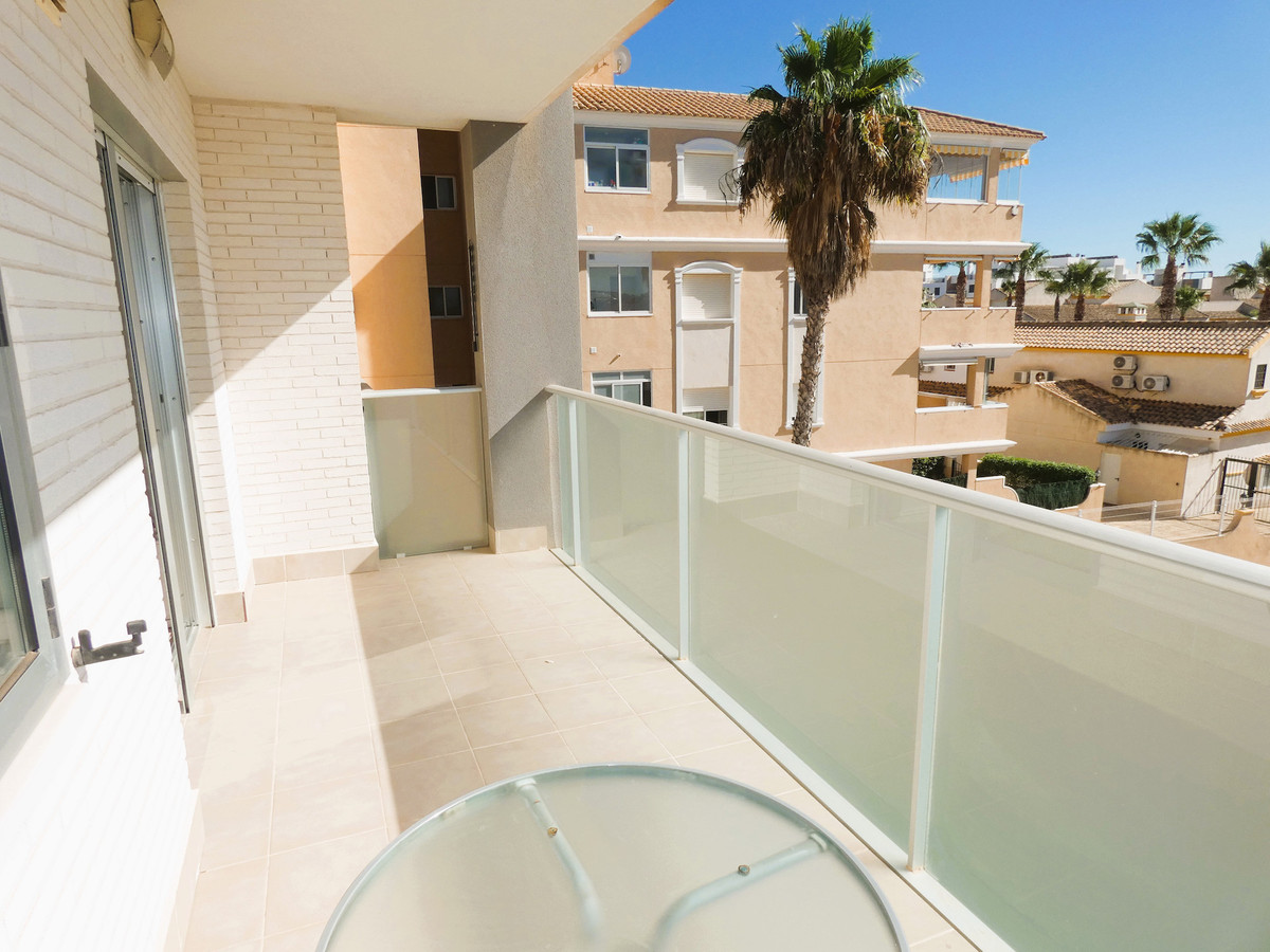 Se vende Apartamento Planta Media de 4 dormitorios en Costa Blanca, Alicante, España