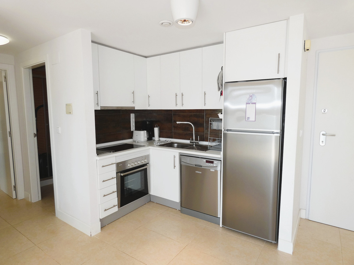 Se vende Apartamento Planta Media de 4 dormitorios en Costa Blanca, Alicante, España