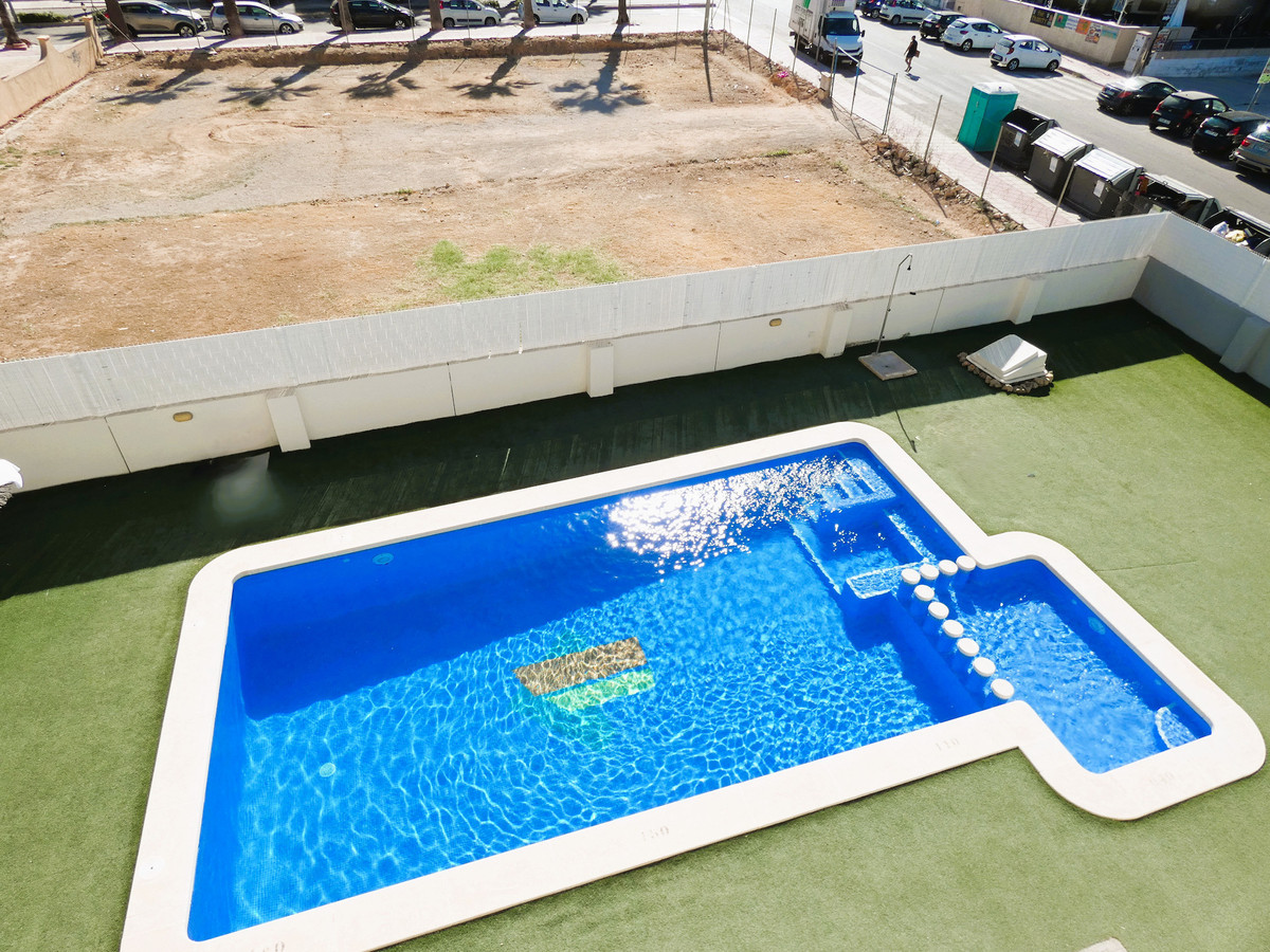 Se vende Apartamento Planta Media de 4 dormitorios en Costa Blanca, Alicante, España