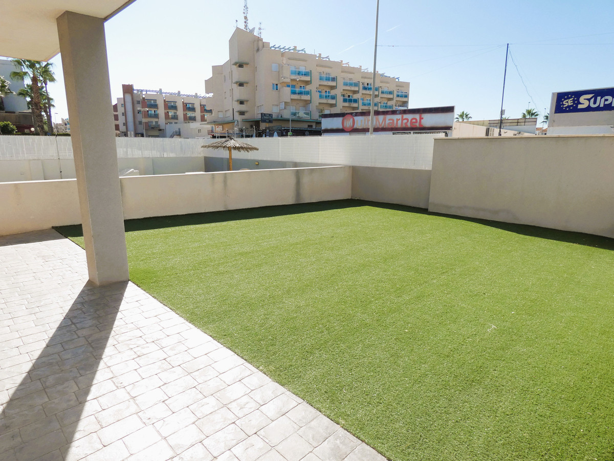 Se vende Apartamento Planta Media de 4 dormitorios en Costa Blanca, Alicante, España