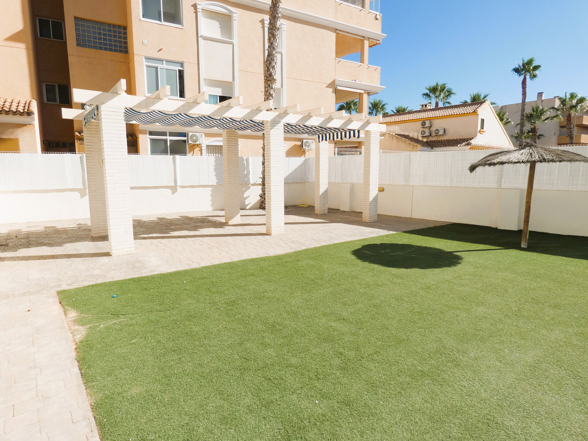 Se vende Apartamento Planta Media de 4 dormitorios en Costa Blanca, Alicante, España