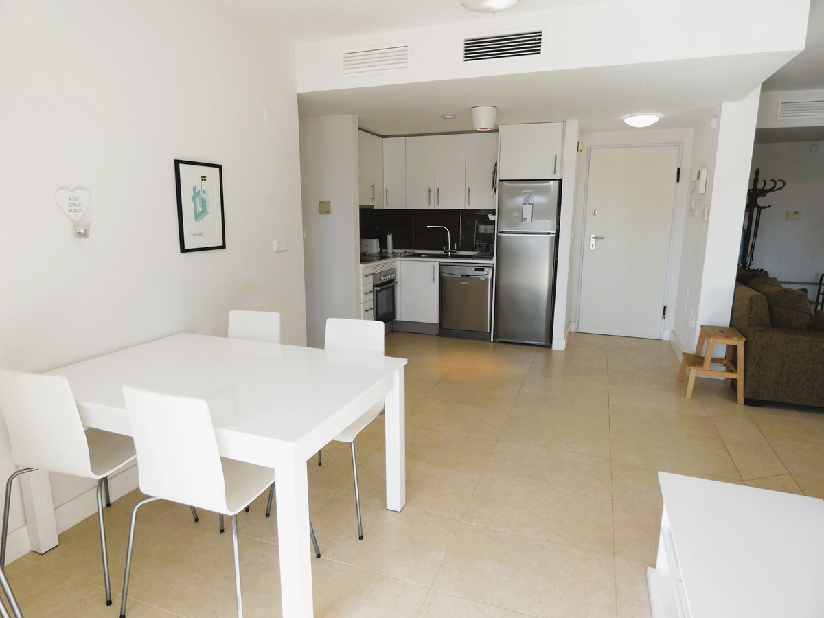 Se vende Apartamento Planta Media de 4 dormitorios en Costa Blanca, Alicante, España