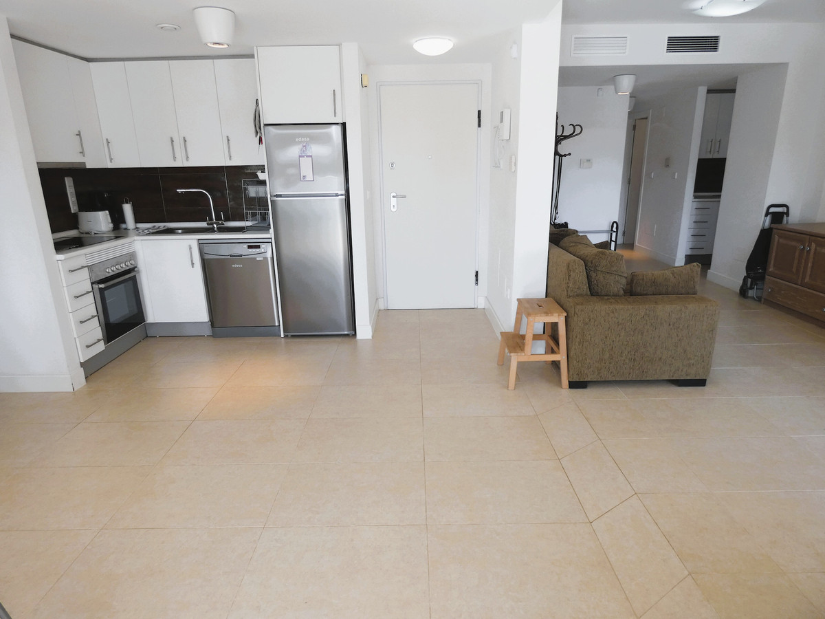 Se vende Apartamento Planta Media de 4 dormitorios en Costa Blanca, Alicante, España