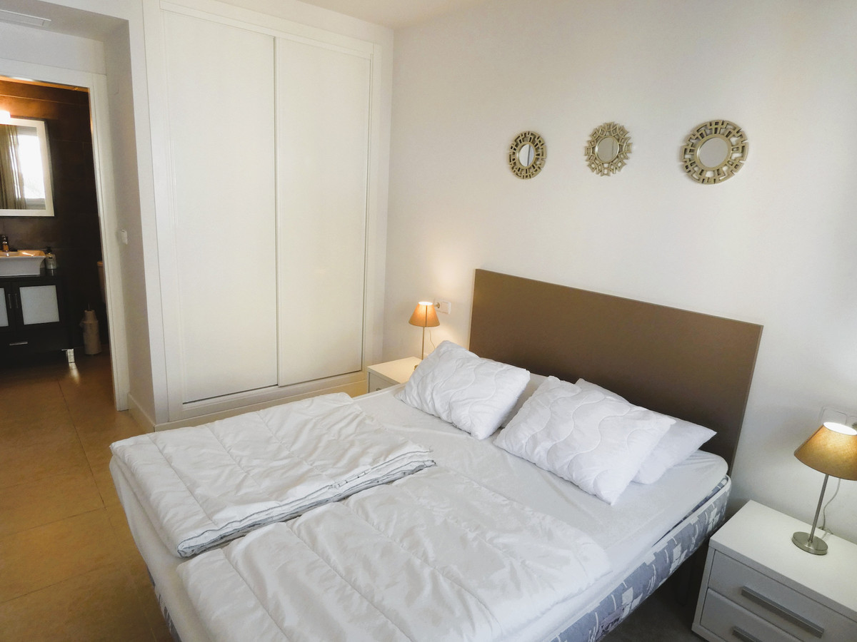 Se vende Apartamento Planta Media de 4 dormitorios en Costa Blanca, Alicante, España
