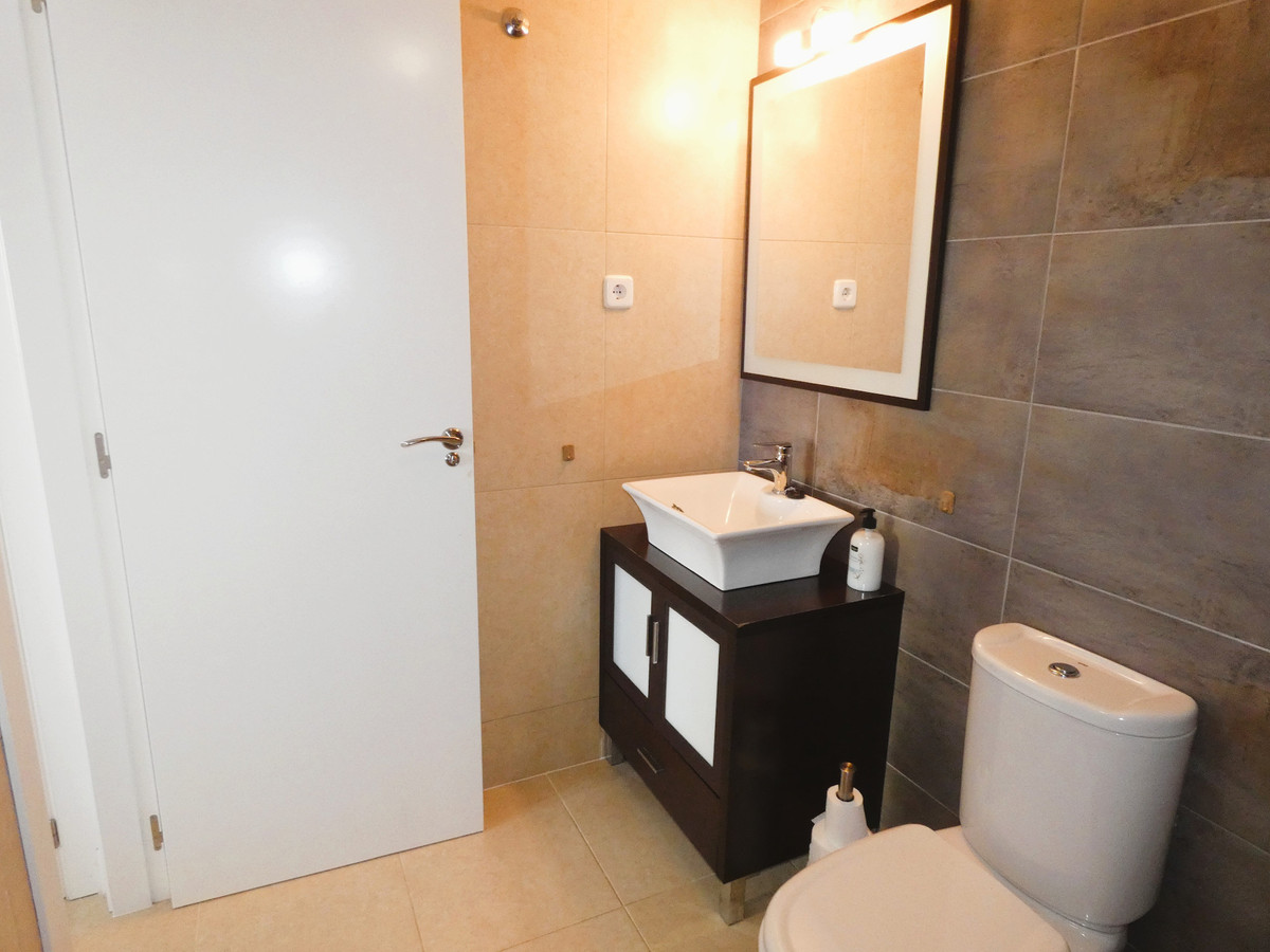 Se vende Apartamento Planta Media de 4 dormitorios en Costa Blanca, Alicante, España
