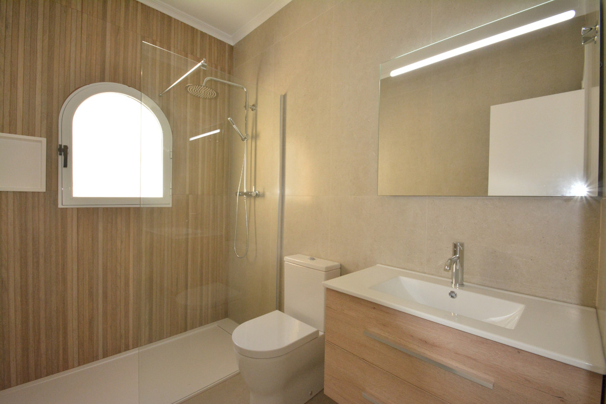 Se vende Villa - Chalet de 2 dormitorios en Costa Blanca, Alicante, España