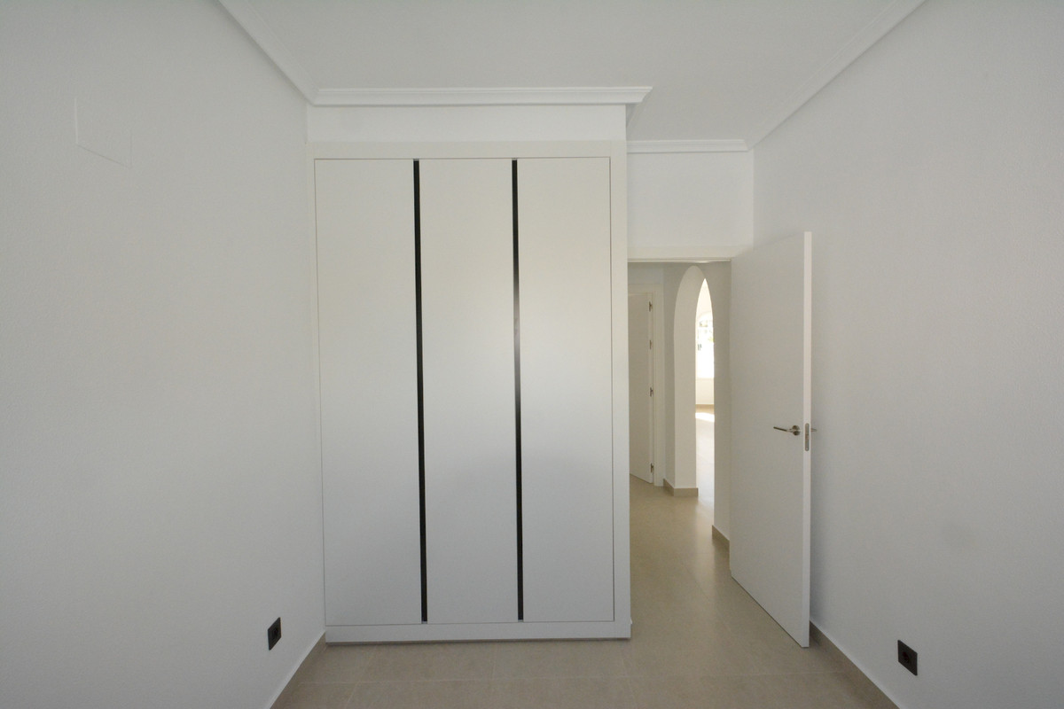 Se vende Villa - Chalet de 2 dormitorios en Costa Blanca, Alicante, España