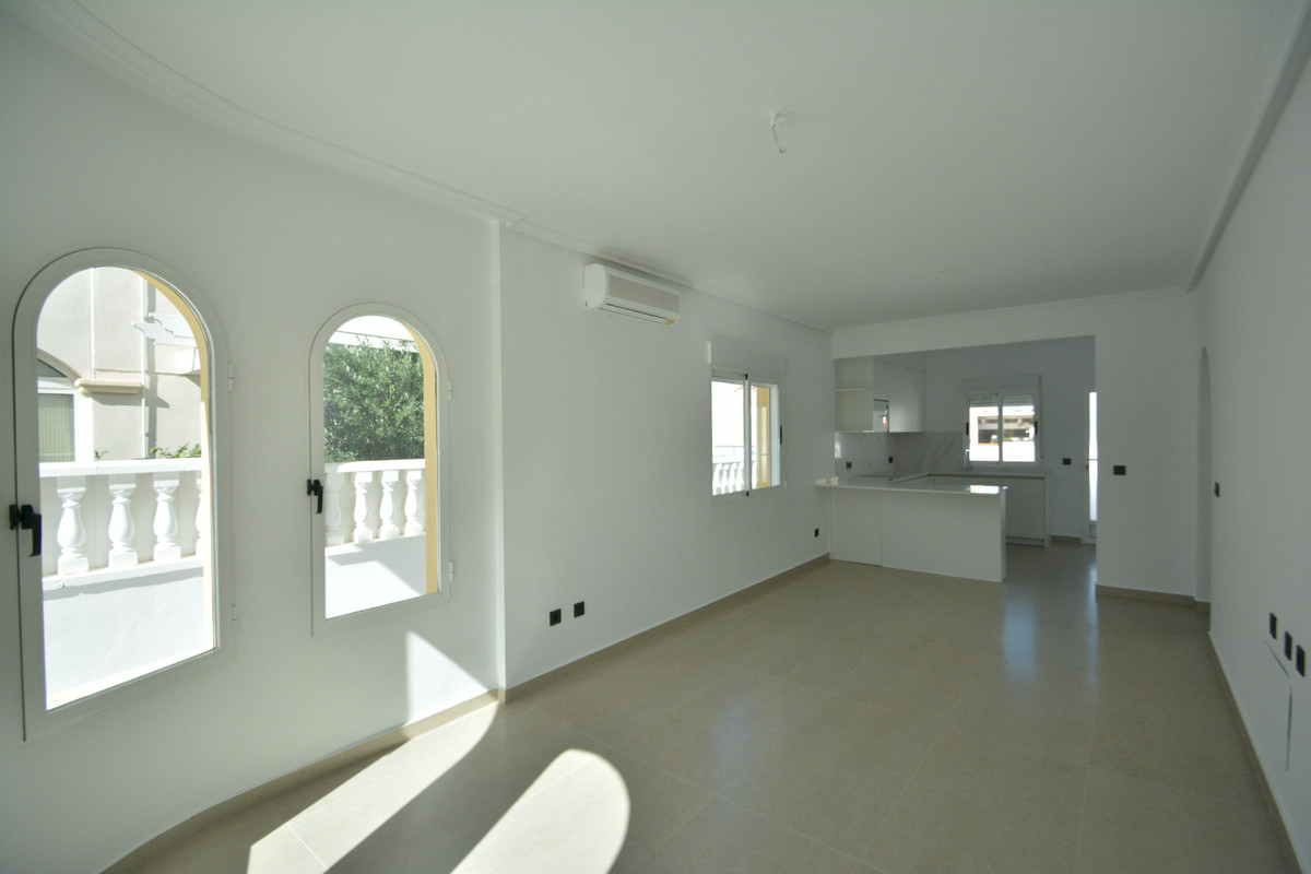 Se vende Villa - Chalet de 2 dormitorios en Costa Blanca, Alicante, España