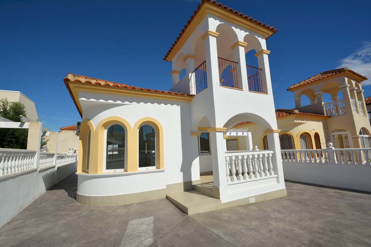 Se vende Villa - Chalet de 2 dormitorios en Costa Blanca, Alicante, España