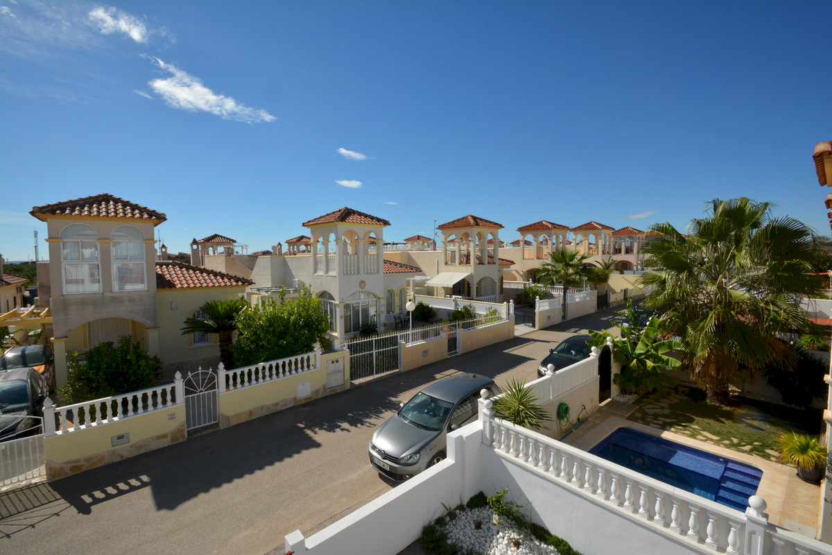 Se vende Villa - Chalet de 2 dormitorios en Costa Blanca, Alicante, España