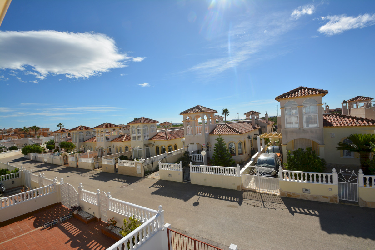 Se vende Villa - Chalet de 2 dormitorios en Costa Blanca, Alicante, España