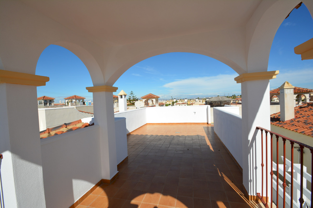 Se vende Villa - Chalet de 2 dormitorios en Costa Blanca, Alicante, España
