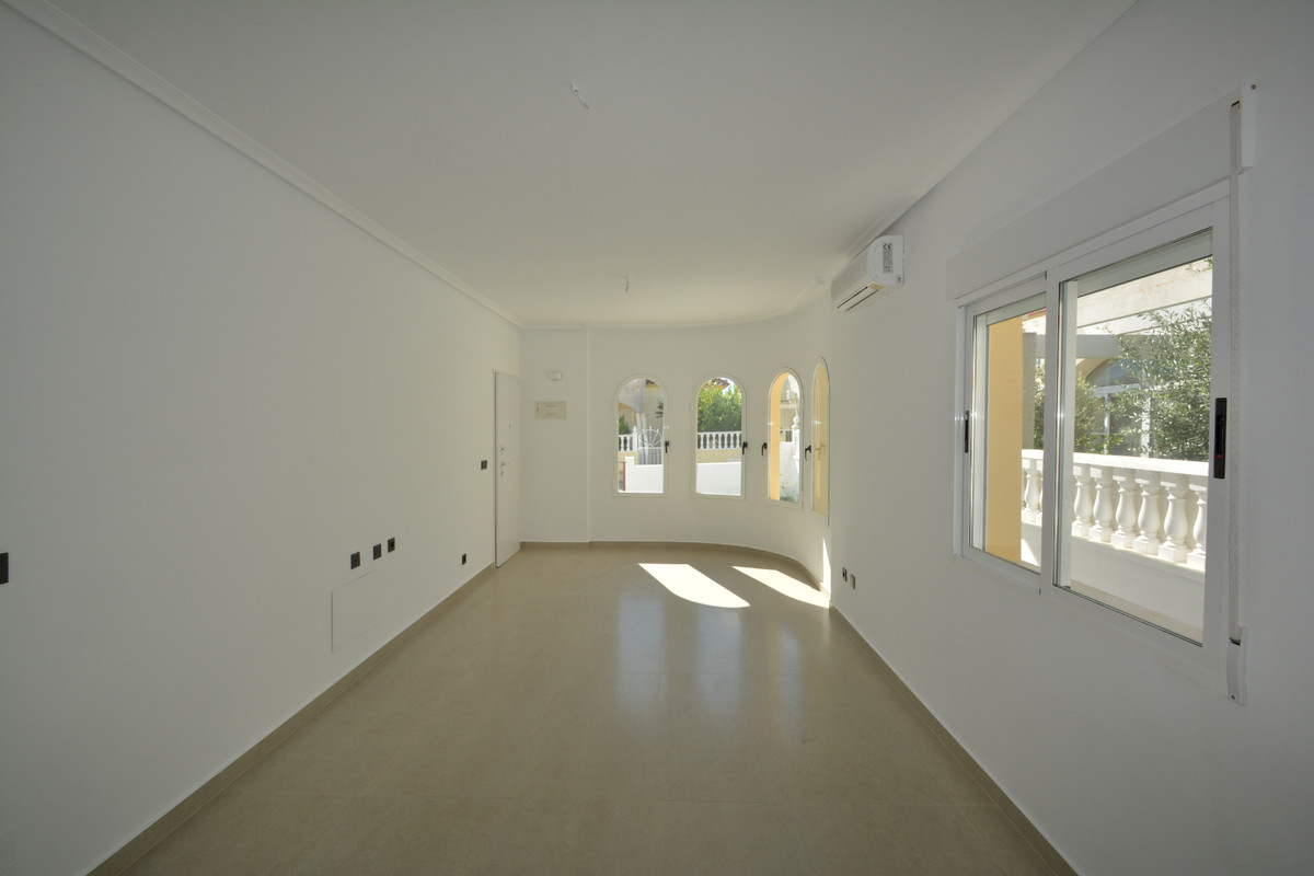 Se vende Villa - Chalet de 2 dormitorios en Costa Blanca, Alicante, España