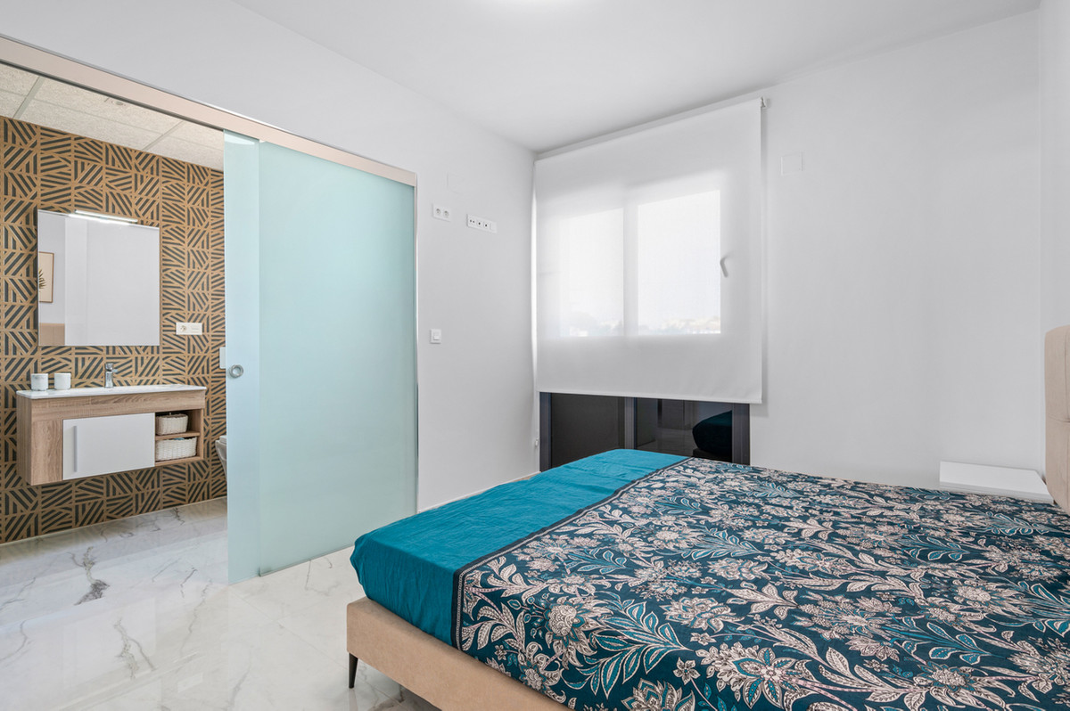 2 Bed Apartment for sale in Villamartin Costa Blanca, Alicante, Spain