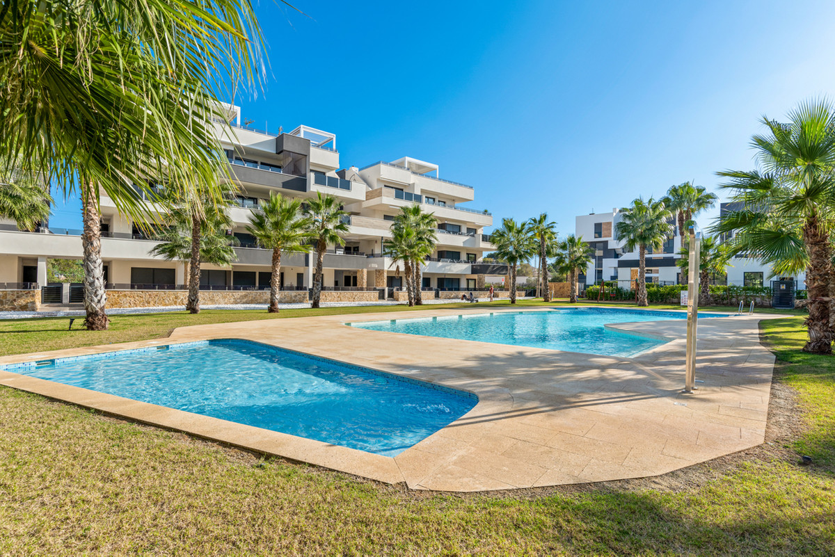 2 Bed Apartment for sale in Villamartin Costa Blanca, Alicante, Spain