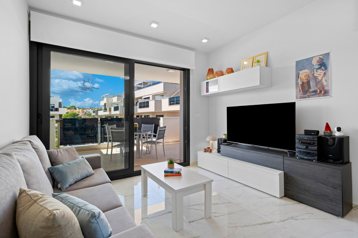 2 Bed Apartment for sale in Villamartin Costa Blanca, Alicante, Spain