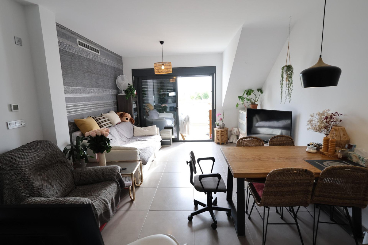 Se vende Bungalow de 2 dormitorios en Costa Blanca, Alicante, España
