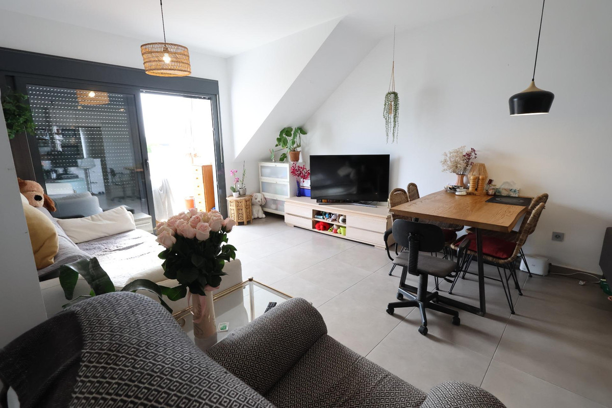 Se vende Bungalow de 2 dormitorios en Costa Blanca, Alicante, España