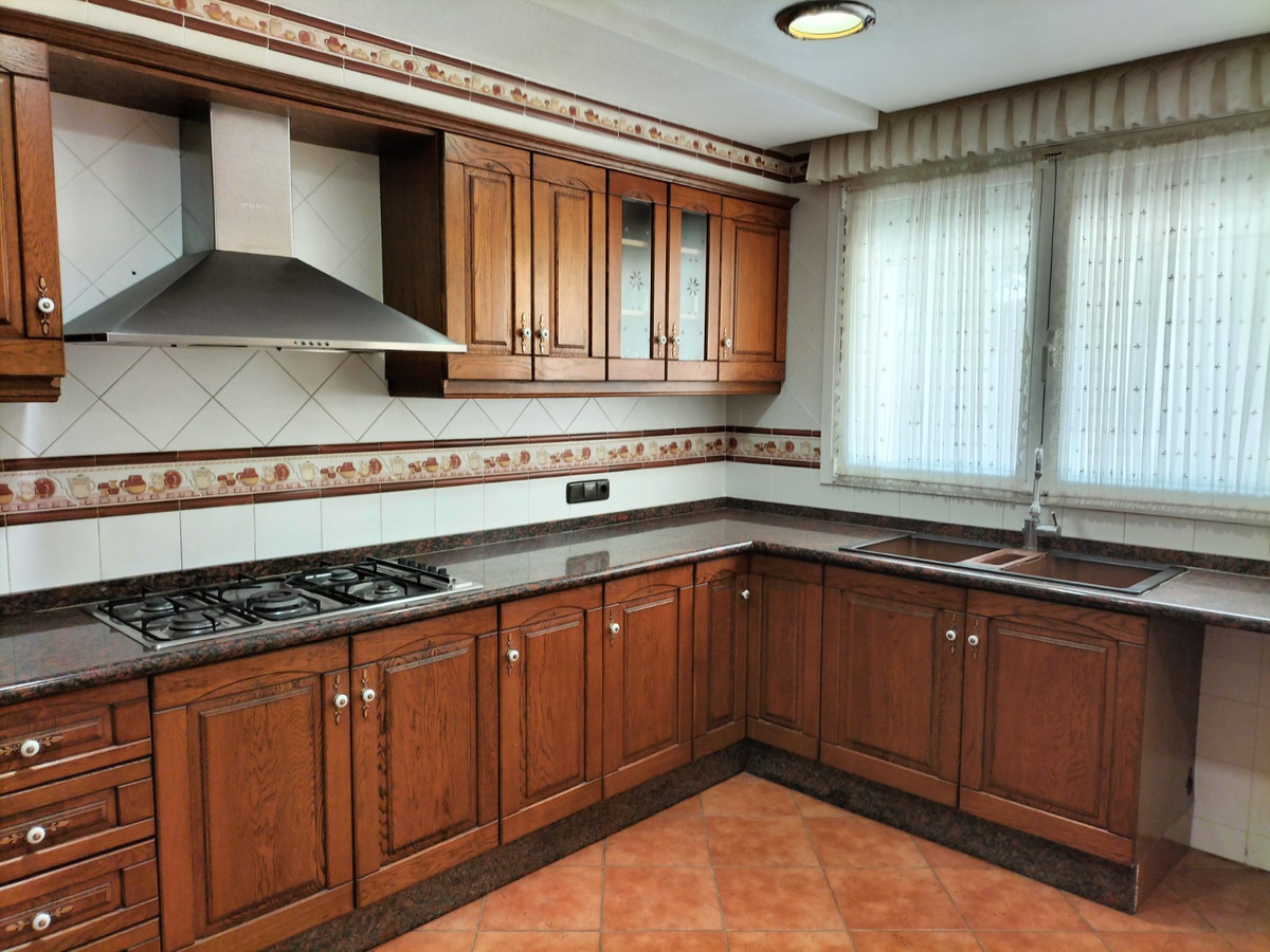 Se vende Villa - Chalet de 4 dormitorios en Costa Blanca, Alicante, España