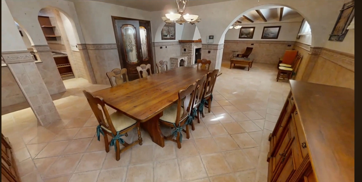Se vende Villa - Chalet de 4 dormitorios en Costa Blanca, Alicante, España